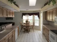 Beautiful Home With Heated Pool In A Nice Neighborhood - 2-Star