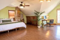 Pool, Gameroom, Minigolf, Near White Sands & Holloman Airforce Base - balcony