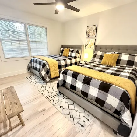 Modern and Stylish Creekside Retreat Home - Walk to Downtown