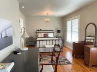 Historic River House Glen Rose Texas - 4-Star