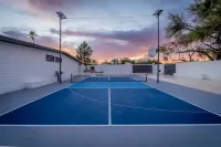 Pickleball, Pool, Spa & Guest House - Wi-Fi