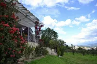 Miravalle Suites - ที่มีที่จอดรถ