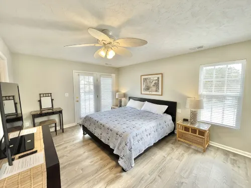 Wine & Roses:6 bed, 6 bath, sleep 16, HEATED pool, hot tub, steamroom, golfcart. - 2성급