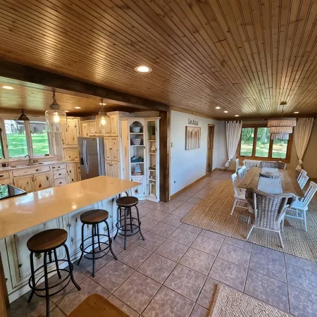 Private Beach, Beautiful Lake Home, Fishing, Recreation - Everything You Need!
