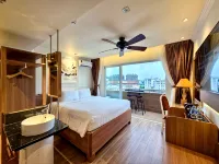 Tulip Hotel 2 - Parvekkeita