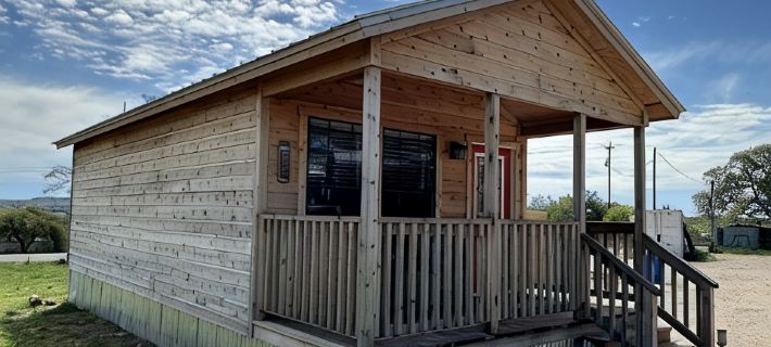 Rockin’ Pony Silver Dollar Winery Hill CountryWinery, Cidery & Bistro Hotels in Blanco County