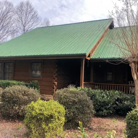 Life is Better at the Lake! Waterfront cabin on Lake Keowee