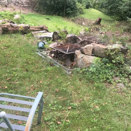 Walk to the ocean, very private. Secluded, woodsy location.