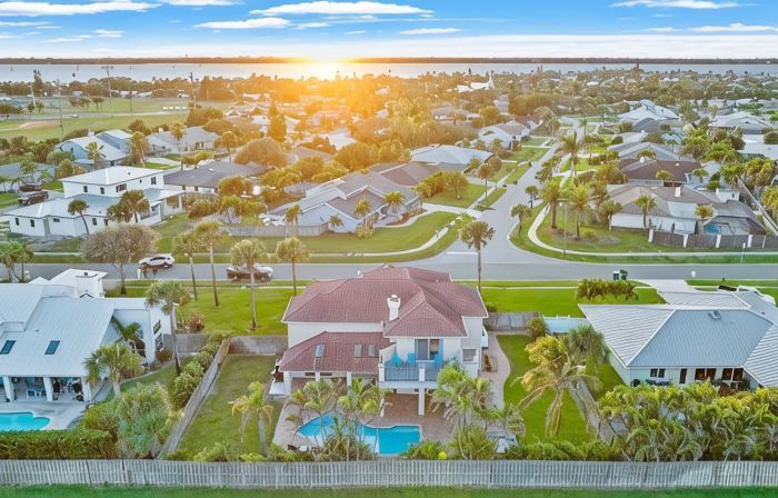 Beachy Places, Hot tub, Pool, Beach