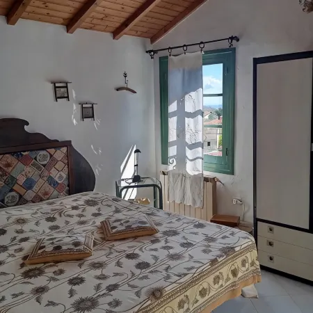 TYPICAL  INDEPENDENT RESIDENCE, SWIMMING POOL / RELAXING OASIS, BARBECUE, DEHOR