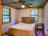 The Sac Au Lait Chalet - シャレー