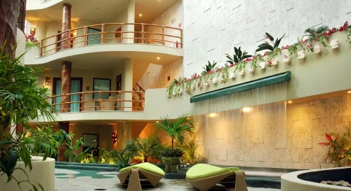 Maya Villa Condo Hotel and Beachclub - pet friendly