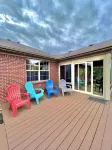Cali king beds. Best of Nicholasville! Koi pond relaxing backyard. 3 bed 2 bath - 3-Star