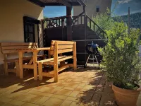 Modern furn.  Apartment "Wanderfalke", central & quiet, Säch. Switzerland, 55sqm, terrace - 3-Star