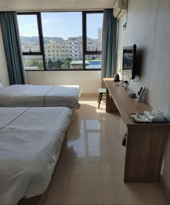 Nanning Gem Hotel (Gongping Street Night Market Shop) - Auberges