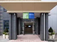 ホリデイ イン エクスプレス リーズ シティ センター by IHG リーズ中央図書館周辺のホテル
