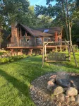 Whitefish Chain Lake Home with Beach + Sauna + King Beds + Kayaks +Paddle Boards - Feriehus