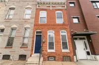 Cozy Baltimore Townhome - Jacuzzi