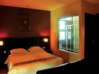 Tat Place Hotel - 3 estrellas