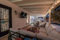 The Oasis Arizona Basketball Court, pool, mini-put, Arcades! - สระว่ายน้ำส่วนตัว