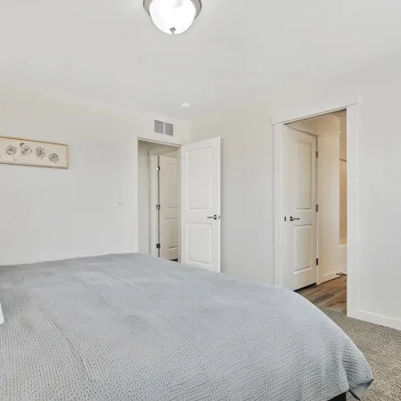 Charming Centrally Located Treasure Valley Custom