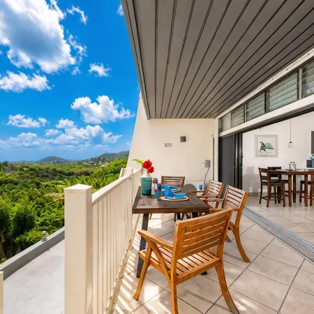 Updated: Luxury Villa, Amazing Views with Pool + Generator