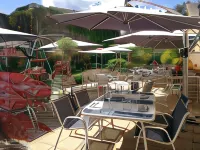 Logis Hôtel-Restaurant la Sapinière - 駐車場