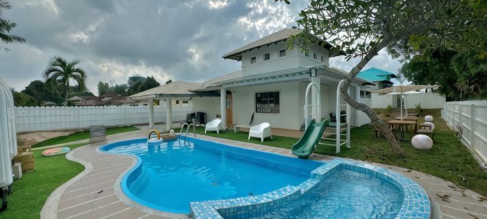 1344 A'Famosa Bunglow 20pax|Pool|Muji|New by SUMMERWOOD Hotels in Pegoh