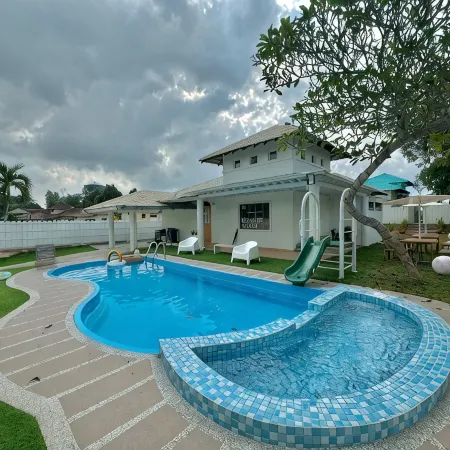 1344 A'Famosa Bunglow 20pax|Pool|Muji|New by SUMMERWOOD Hotel di Pegoh