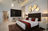 Punta Aguila Spectacular 4 Bdr / 6 Bath Free Golf Cart  Chef and Waiter Included - Gym