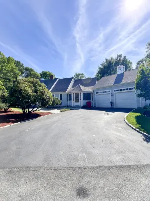 Charming 4Br Osterville Home, Walk to Pond, 2 mi to Beach, Hot Tub & Beach Pass - 4-Star
