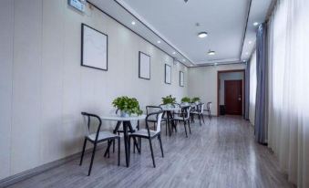 Rongcheng Huayue Hotel