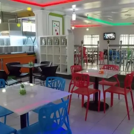 Beverly Heels Hotel