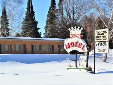 Royal Motel