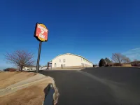 Super 7 Inn Tecumseh