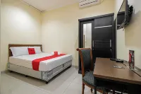 RedDoorz @ Jalan Biak Roxy Jakarta