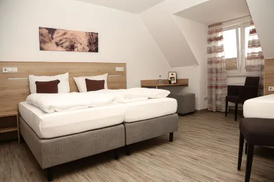 Gasthaus zur Linde Hotels in Dombühl