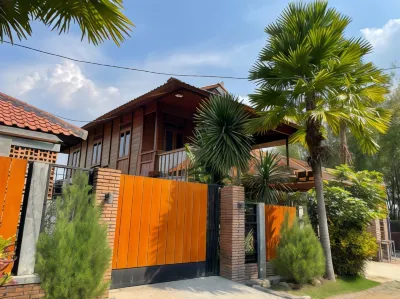 Tomohon Private Pool Villa Batu