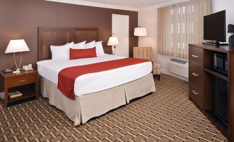 Best Western Plus La Mid-Town Hotel