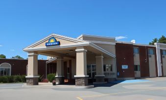 Days Inn by Wyndham Bridgewater Conference Center