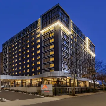 Marriott New York JFK Airport Отели рядом с достопримечательностью «Железнодорожная станция JFK Air Train»