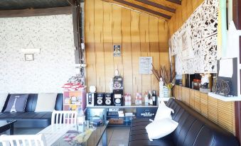 Collection O 93000 Karona Berg Homestay & Cafe