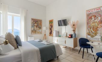 Naro Suites and Rooms