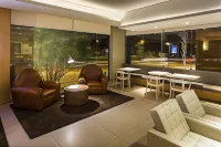 DMax Hotel Hotels in Marília