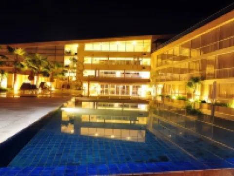 Royal Hotel n' Lounge Hotels in Jember