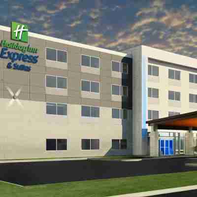 Holiday Inn Express & Suites Rochester Hills - Detroit Area Hotel Exterior