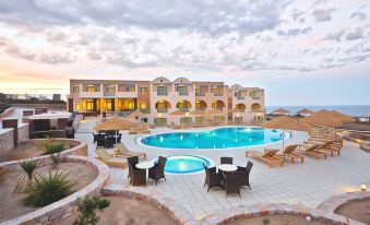 Astro Palace Hotel & Suites