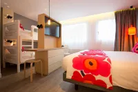 La Regence Hotels in Courbevoie