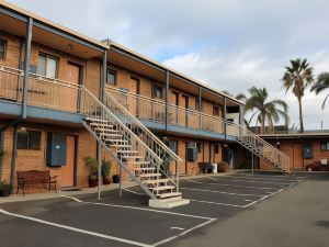 Bridge View Motel