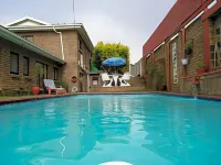 Amzee Bokmakierie Guest House Hotels in Dana Bay